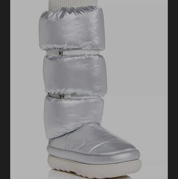 UGG - WOMAN CLASSIC MAXI ULTRA TALL BOOTS - Picture 7 of 11